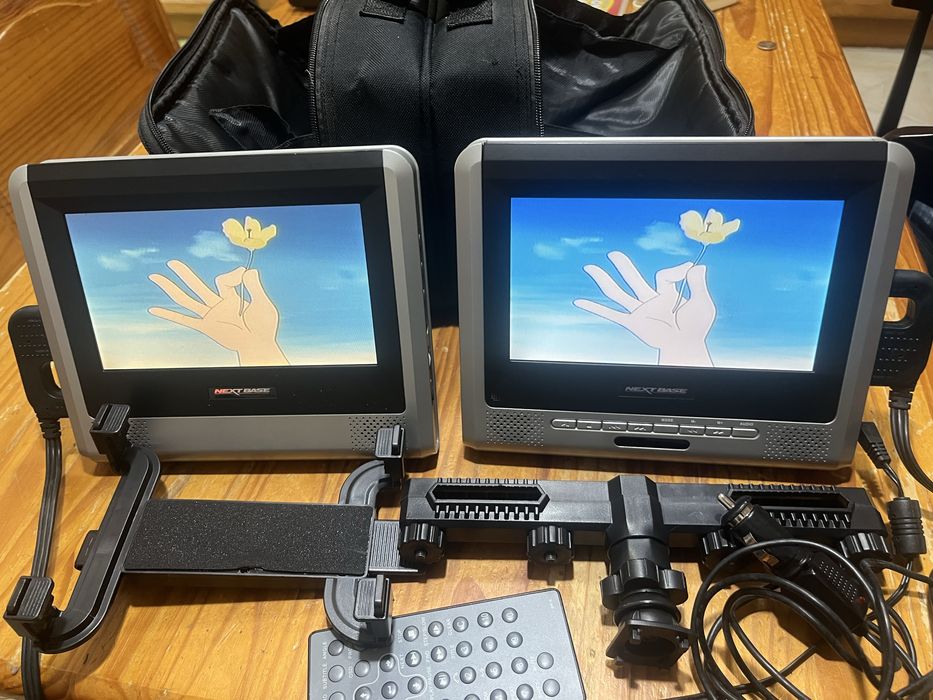 Vendo dvd duplo para automove banco  de traz