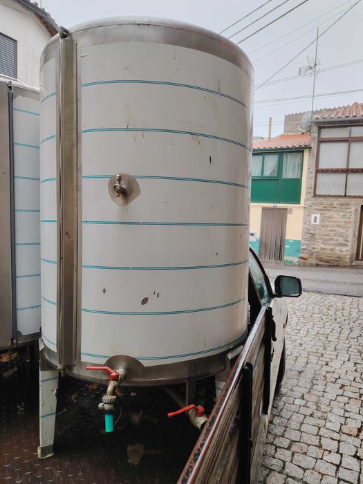 3 Cubas em inox como novas