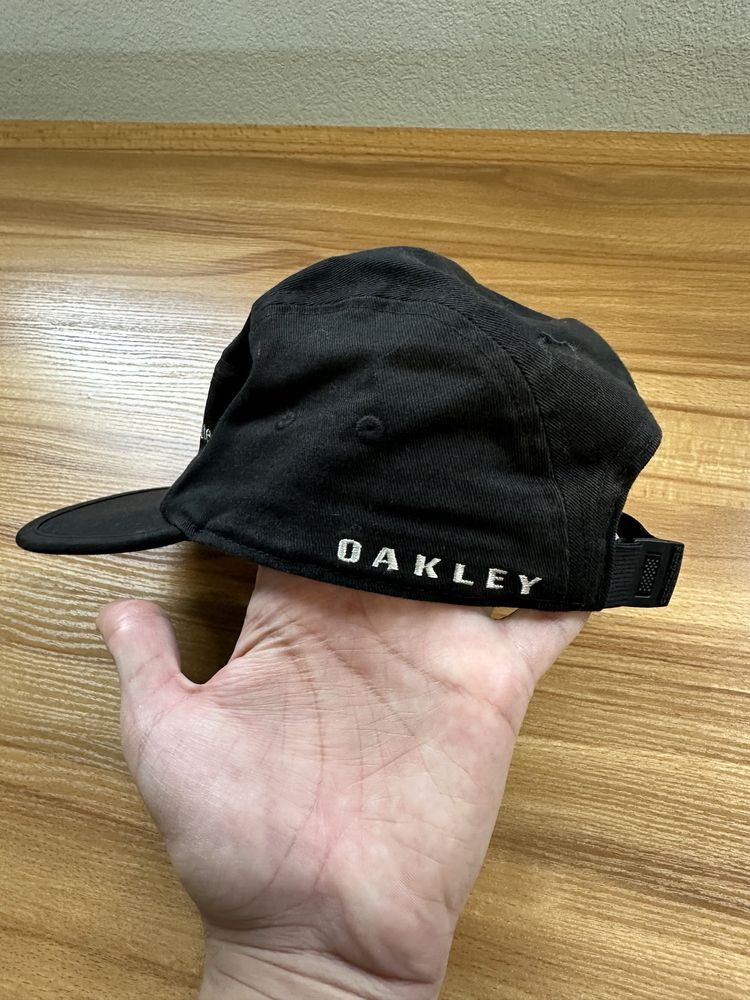 Кепка Oakley Plutonite