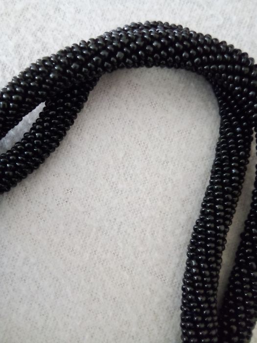 Malinha toillete lantejoulas preta