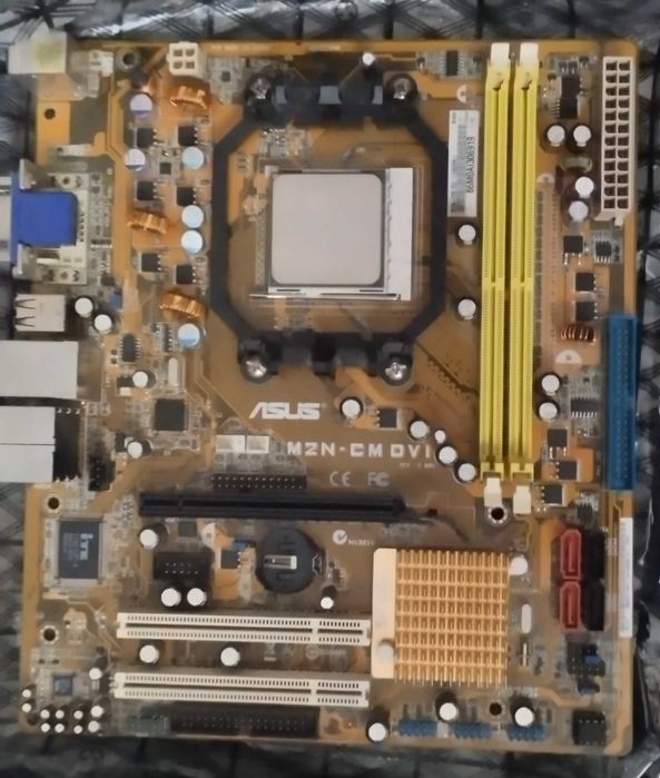 Материнська плата asus m2n cm dvi GeForce 7025 AM2 + проц