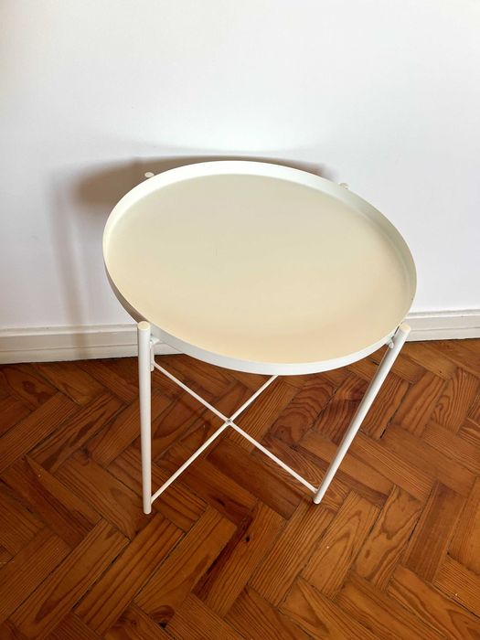 GLADOM
Mesa-tabuleiro, branco, 45x53 cm