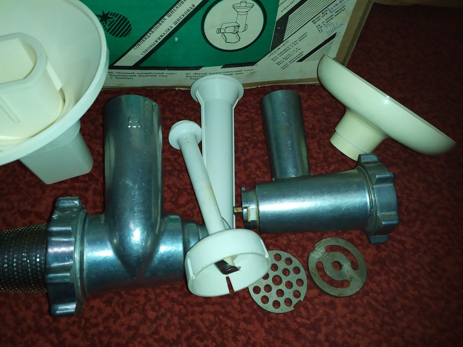 Шнековая соковыжималка,мясорубка,блендер для Мрия 2М