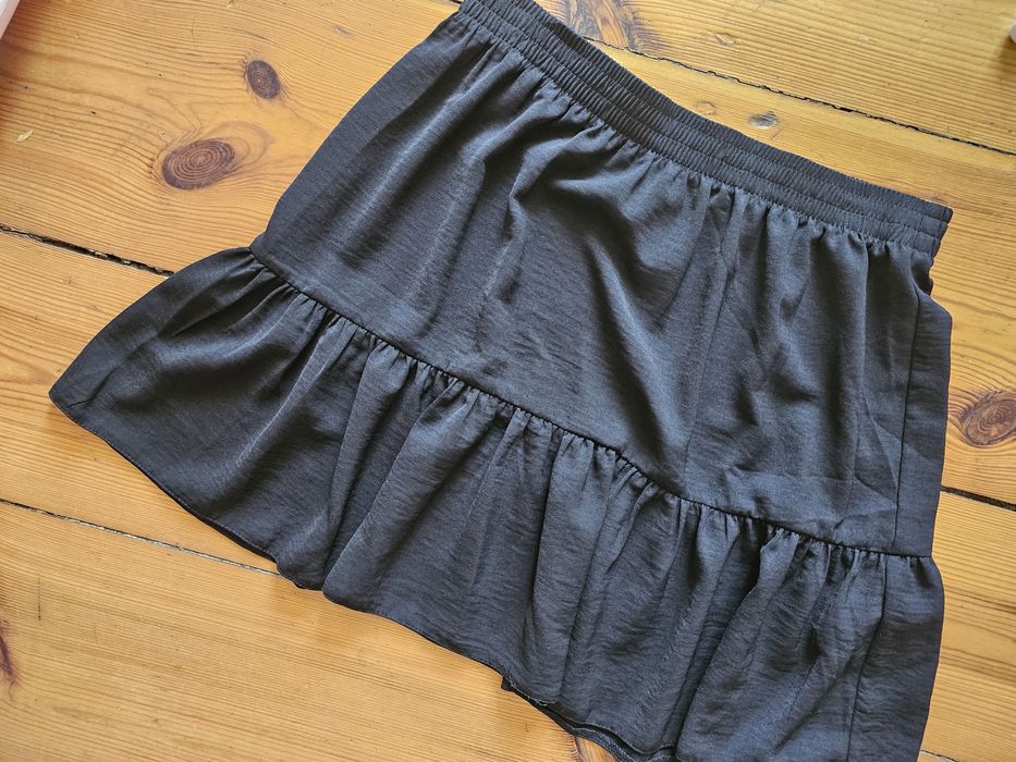Czarna spodniczka na gumce rozmiar XL