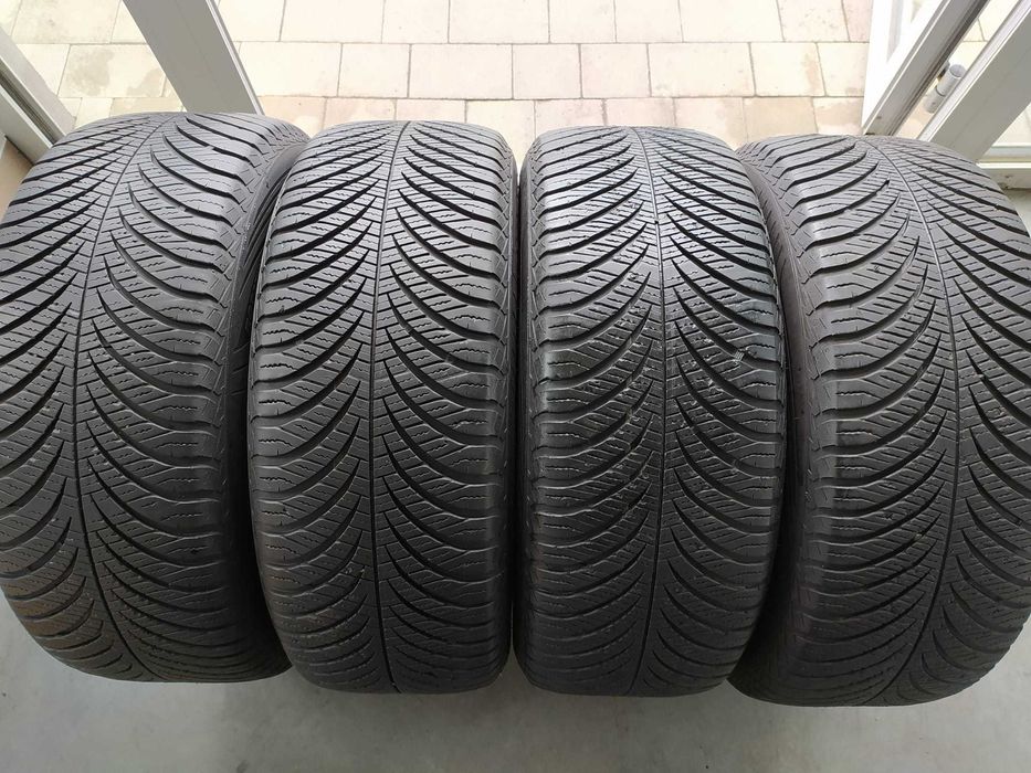 4 x opona 235/55r17 Goodyear Vector G3