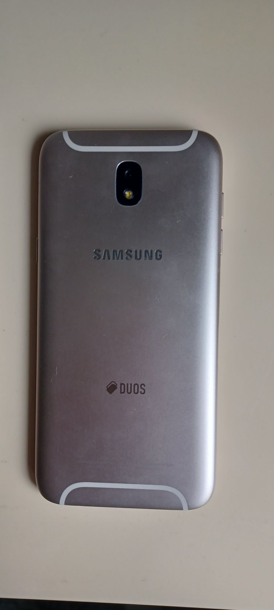 Telefon Samsung Galaxy J5