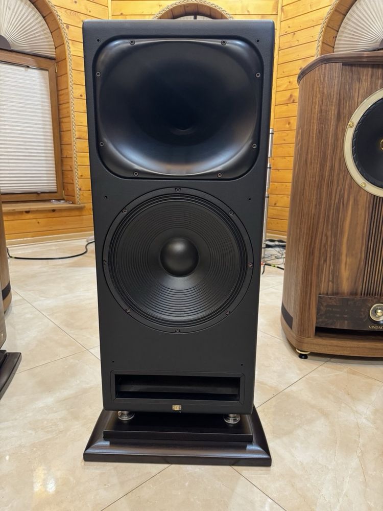 Акустика Unison Research MAX 2 Mogano