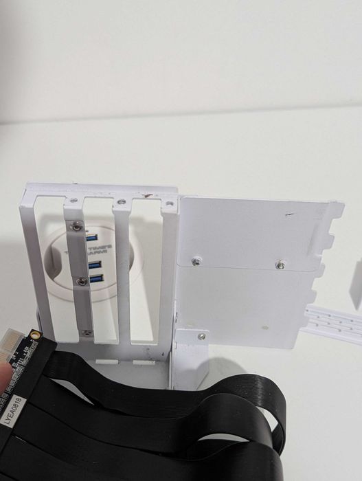 Lian Li O11D Evo Vertical GPU Kit 011DE-1W White