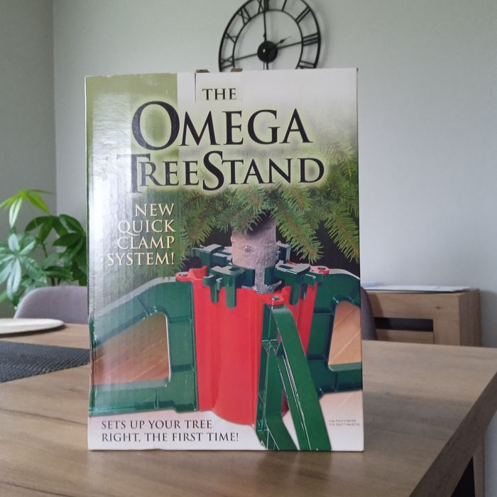 Omega stojak pod choinkę