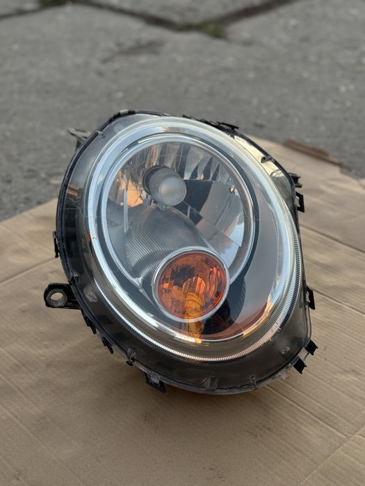 Фара права Mini Cooper r56