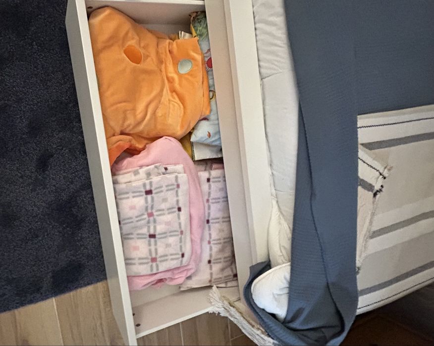 Cama de criança branca