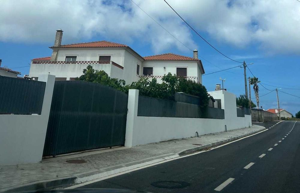 Moradia independente Ericeira Nascente