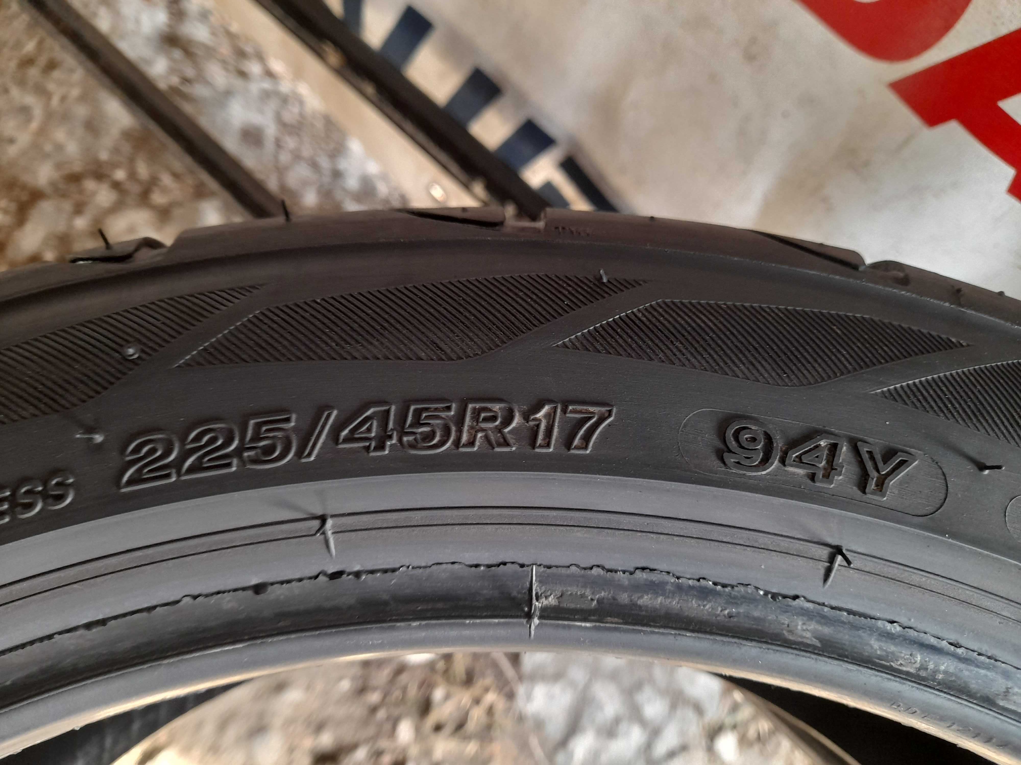 Літні шини 225/45 R17 Firestone firehawk sz90 85-90%залишок