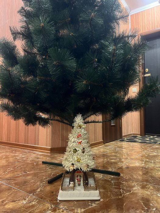 Ялинка-сосна штучна 2.40м нова з подарунком