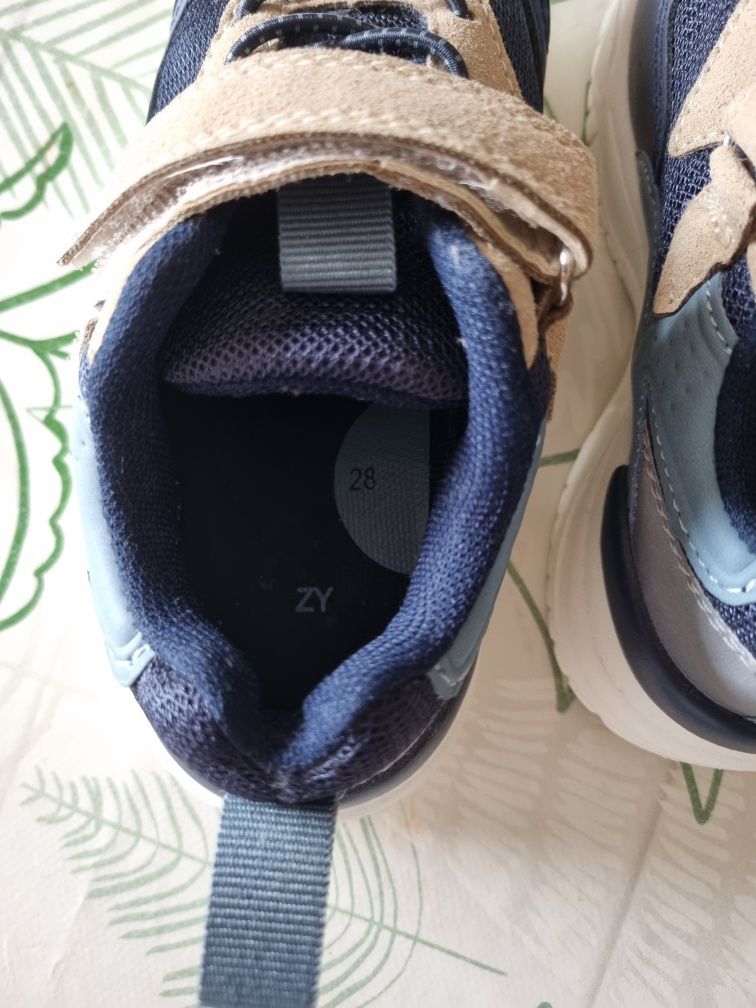 Tenis Zippy Superlight 28