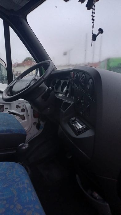 Carrinha Iveco 35 13