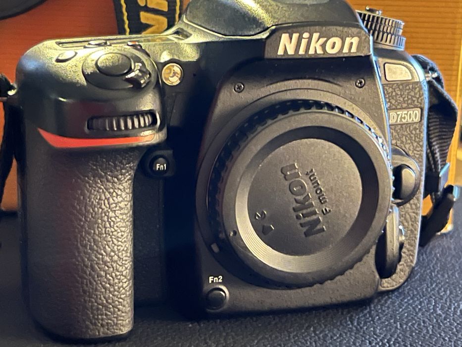 Body Nikon d7500