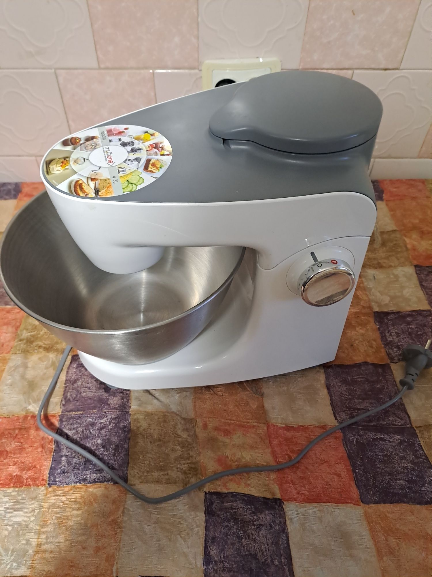 Кухоная машина kenwood