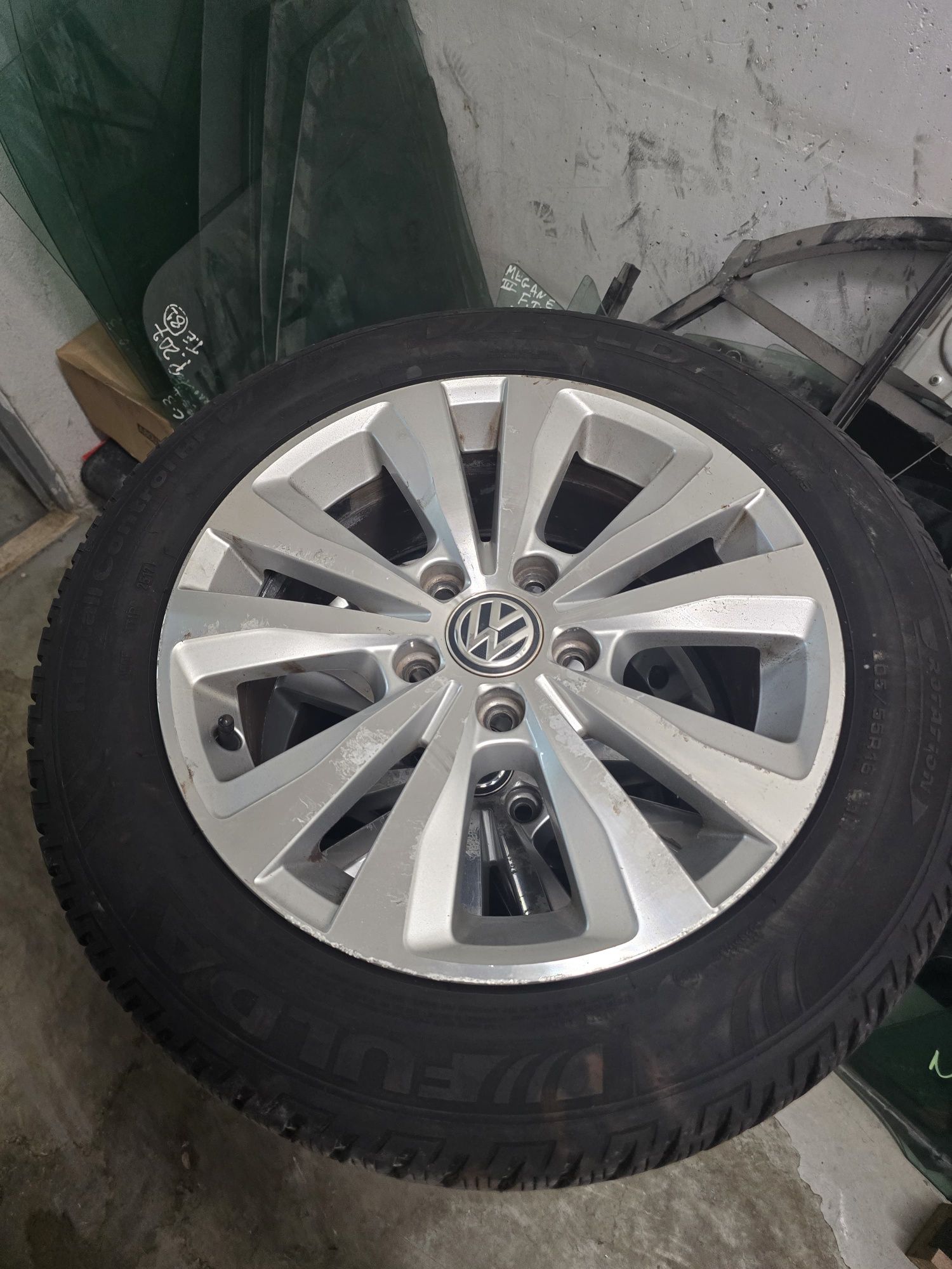 Jantes originais Golf 7 205/55 r16 com pneus