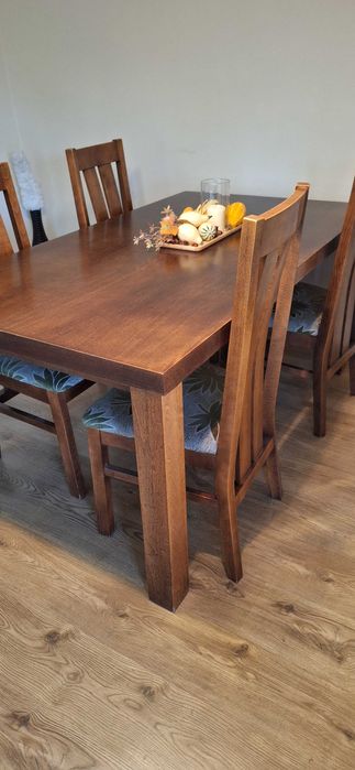 Stół rozkładany do jadalni/salonu