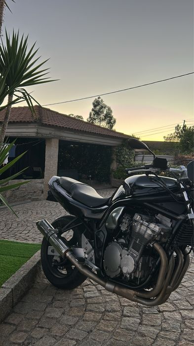 Vendo ou troco Suzuki Bandit 600