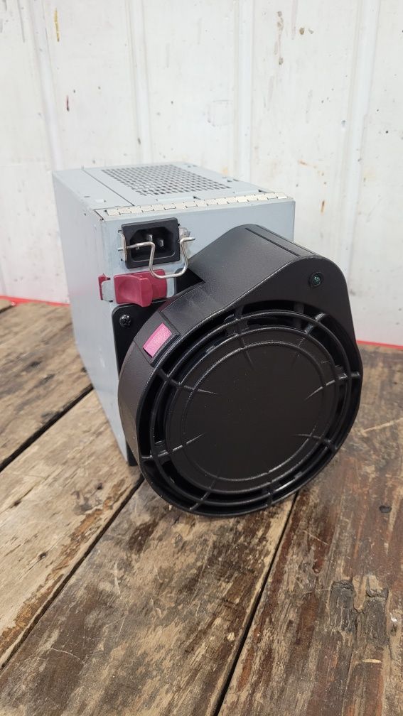 Блок питания " HP " 500W.