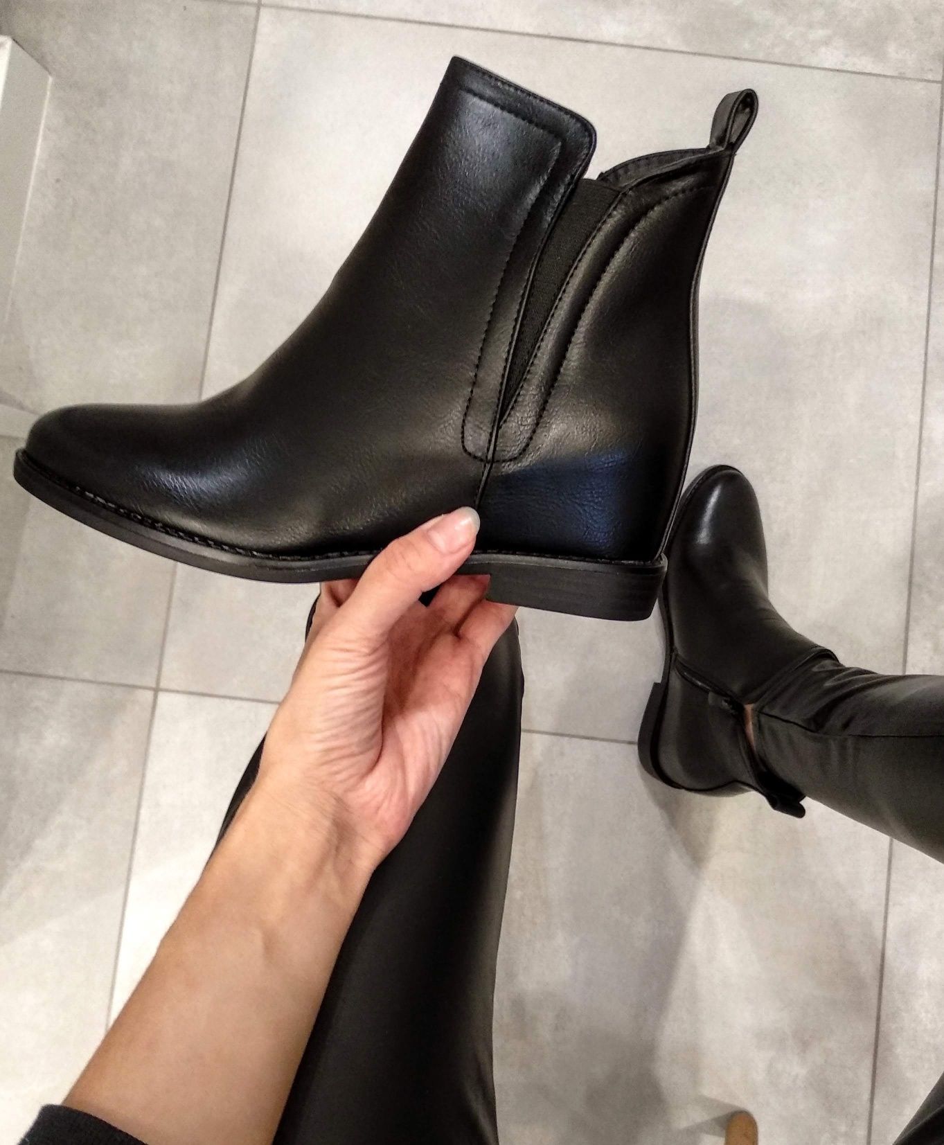 Buty damskie botki na ukrytym koturnie r.40