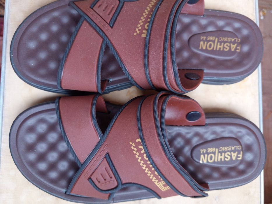 Взуття літнє чоловіче