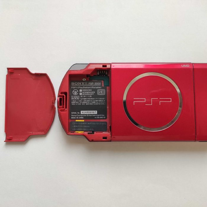 PSP Slim Vermelho Radiante