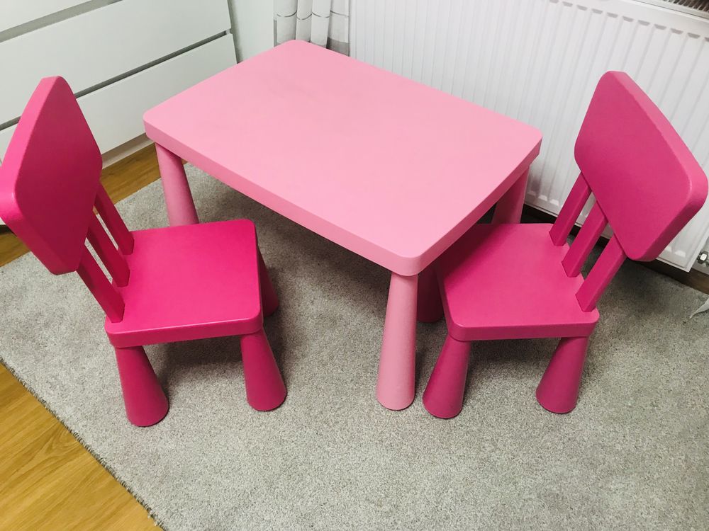 ikea mammut mamut stolik stół krzesła krzesełka zestaw