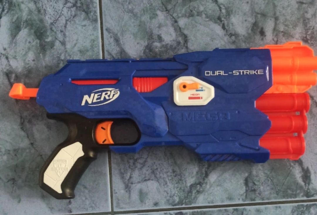 Wyrzutnie NERF..