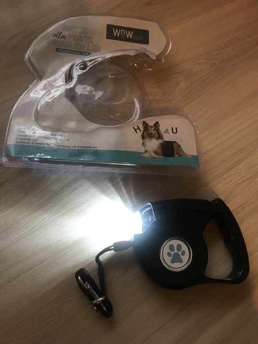 Smycz z latarką.Nowa.Szybka wysyłka!