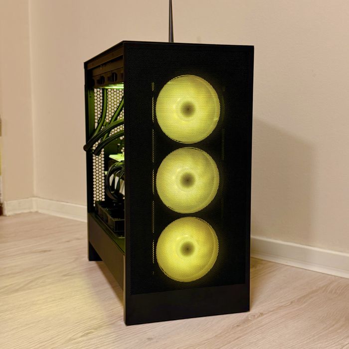 Komputer gamingowy RX9070XT | RYZEN 7 7800x3d | 32GB DDR5 | ARGB