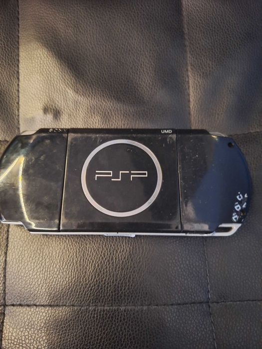 Konsola PlayStation Portable 3004, CentrumGrania