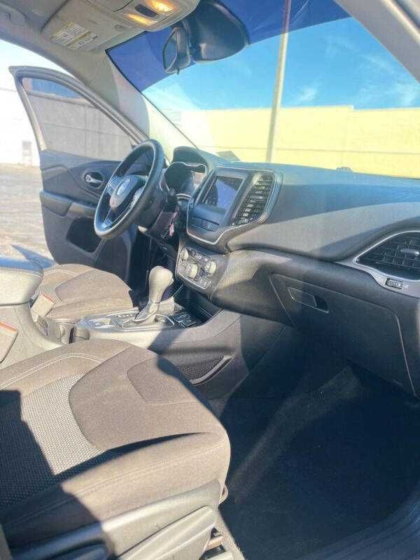 2021 Jeep Cherokee Latitude