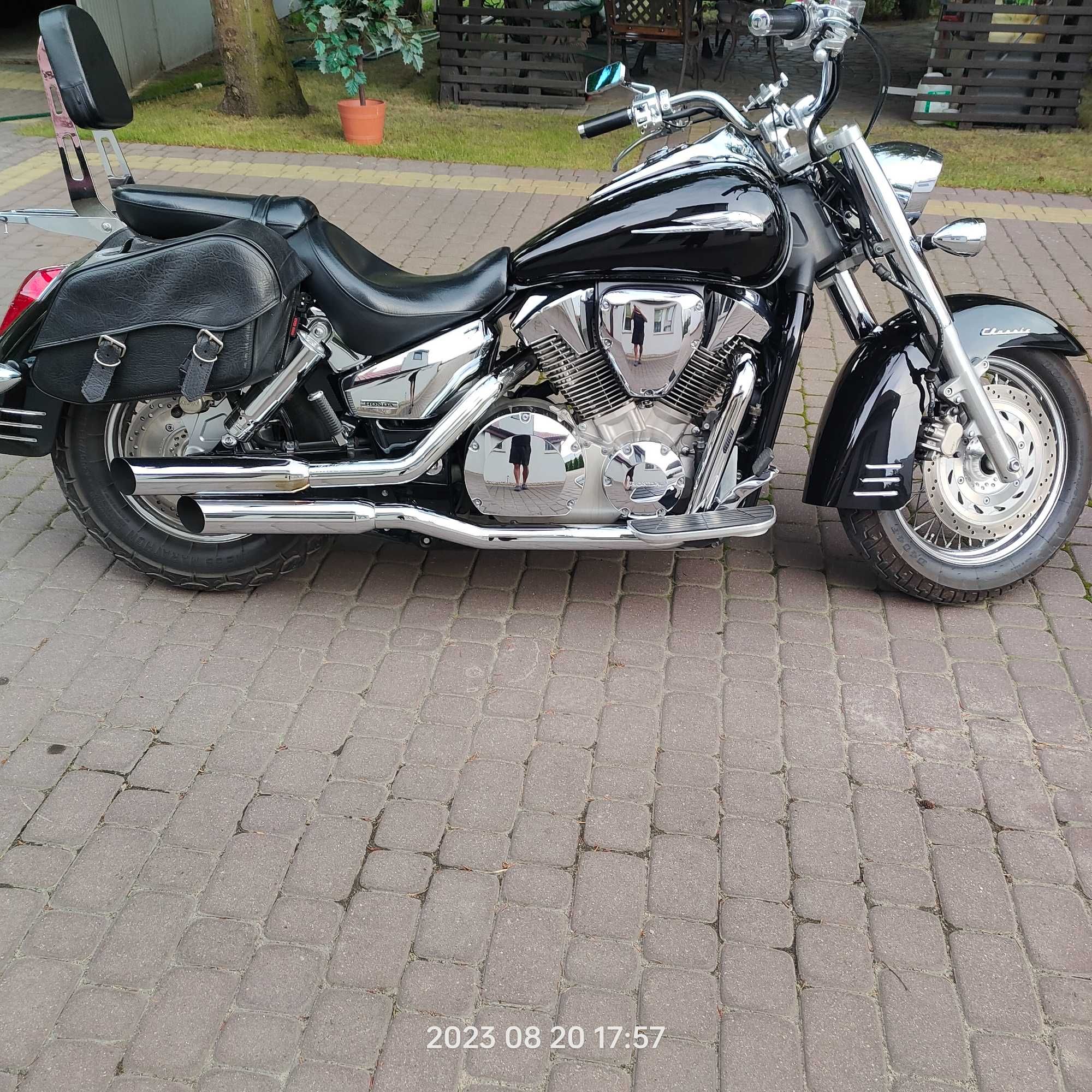 honda vtx 1300 retro