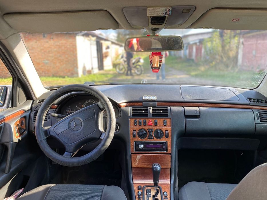 Мерседес е 300 d, мотор 3.0 дизель,коробка автомат