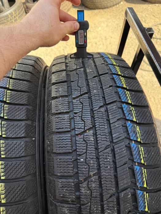 Шины БУ 225 60 R 17 Toyo Tranpath TX комплект зима