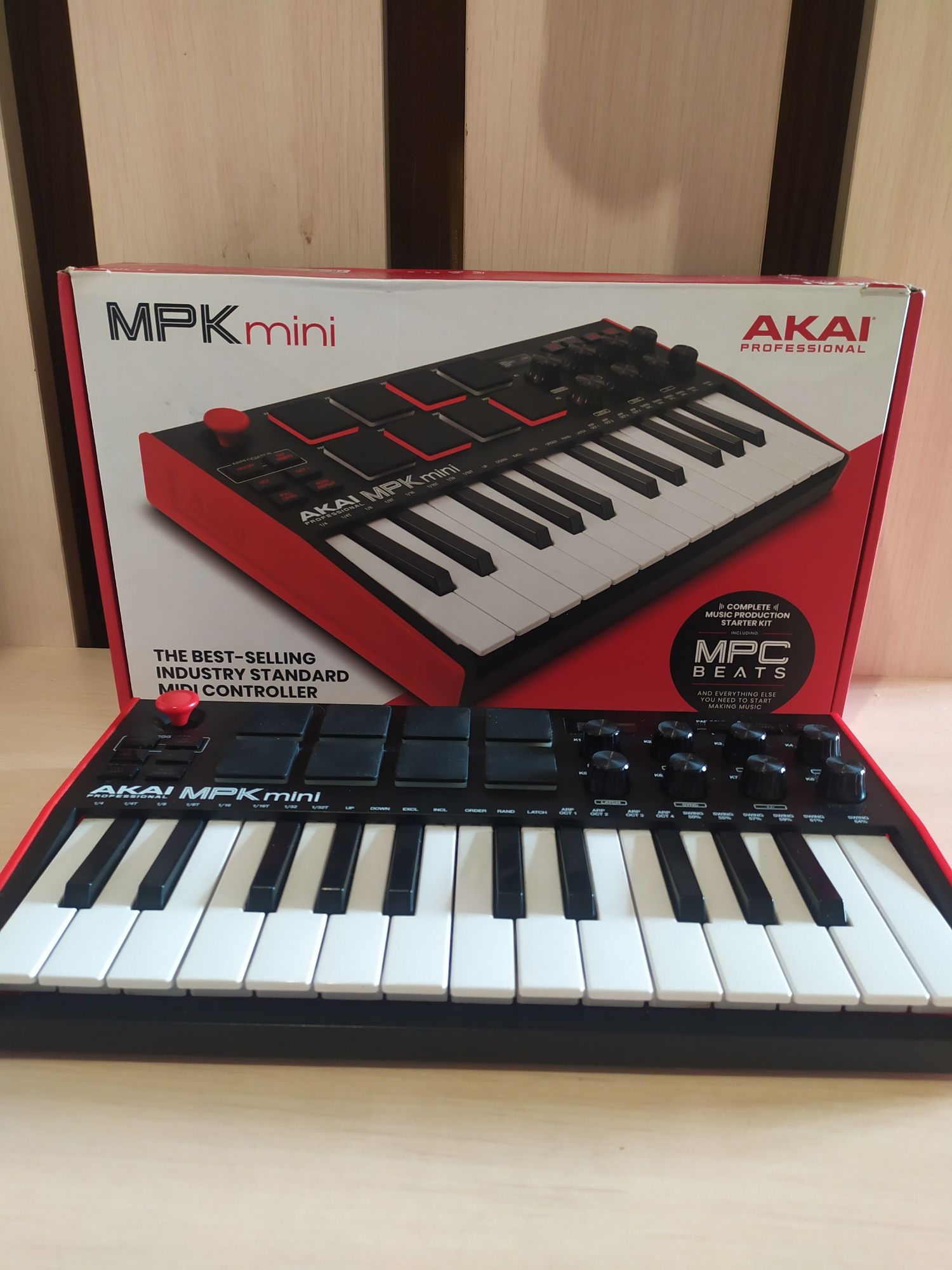 Midi клавіатура Akai mpk mini mk3
