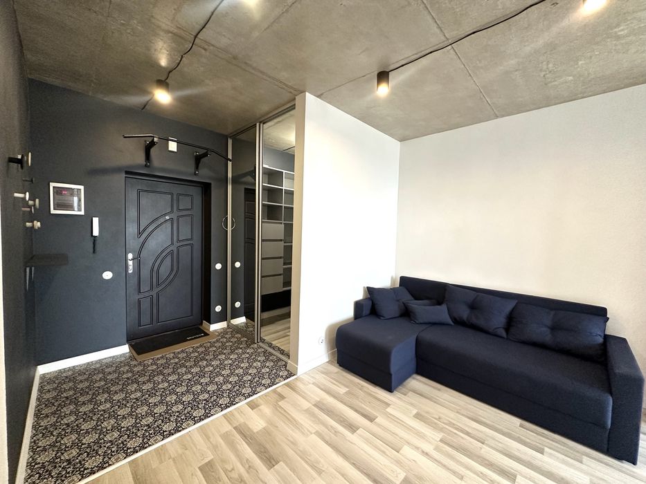 Продам квартиру на Біговій 17