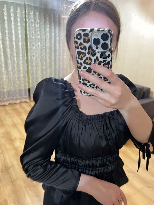 Блуза чорна