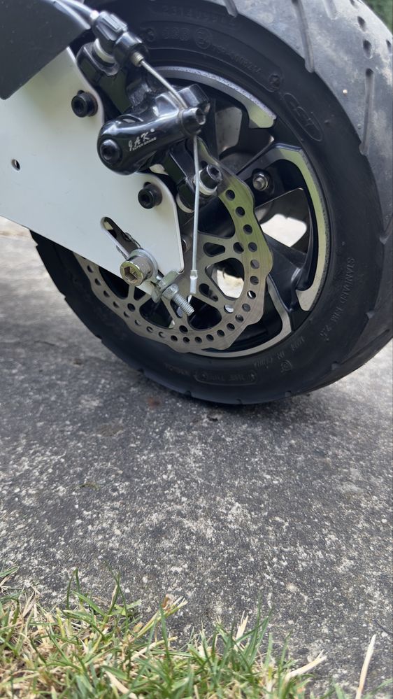 SXT Scooters - hulajnoga elektryczna (homologacja drogowa)
