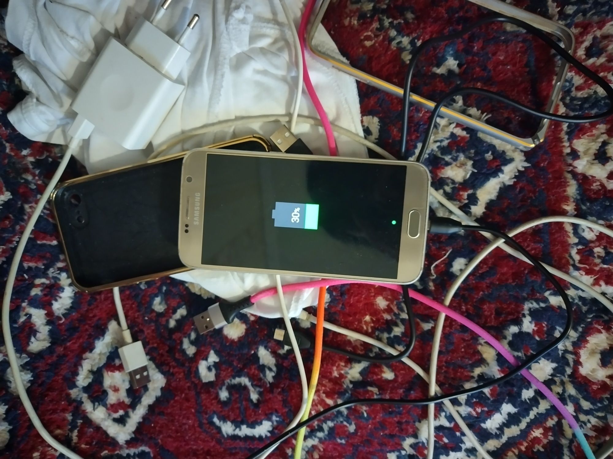 Продам телефон s6