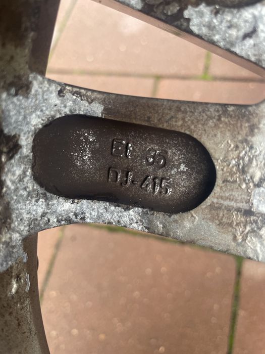 Opony zimowe wraz z felgami 5x112 opony 215/55/16