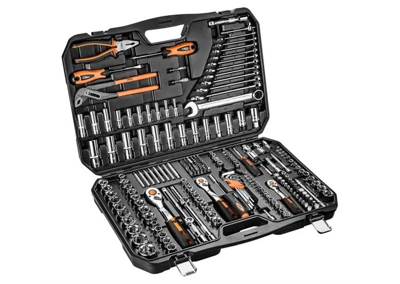 Klucze nasadowe 1/2", 3/8", 1/4", zestaw 233 elementów Neo 10-078