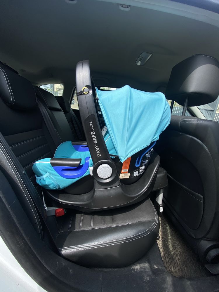 Автокрісло Britax romer baby-safe i-size + база