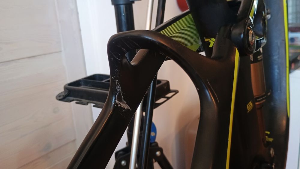 Rama Radon Slide 160mm carbon enduro 27,5 rozm. 16"