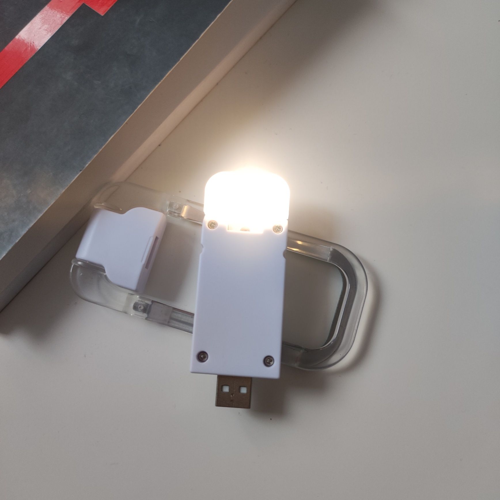 Lampka do czytania książek, zaciskowa LED z akumulatorem