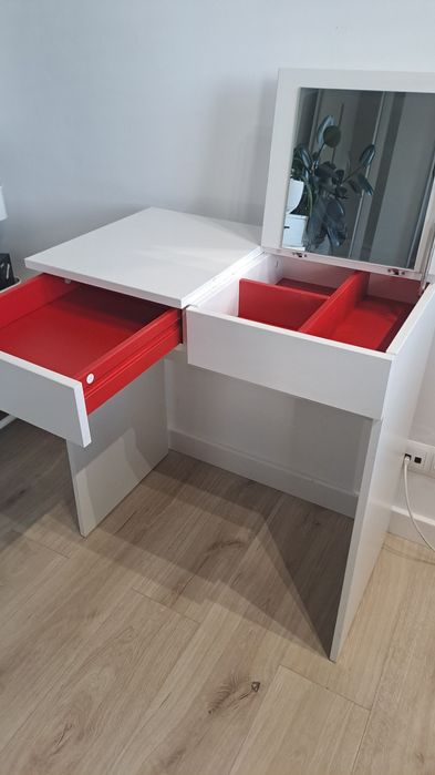 Toaletka Brimnes z lustrem ikea