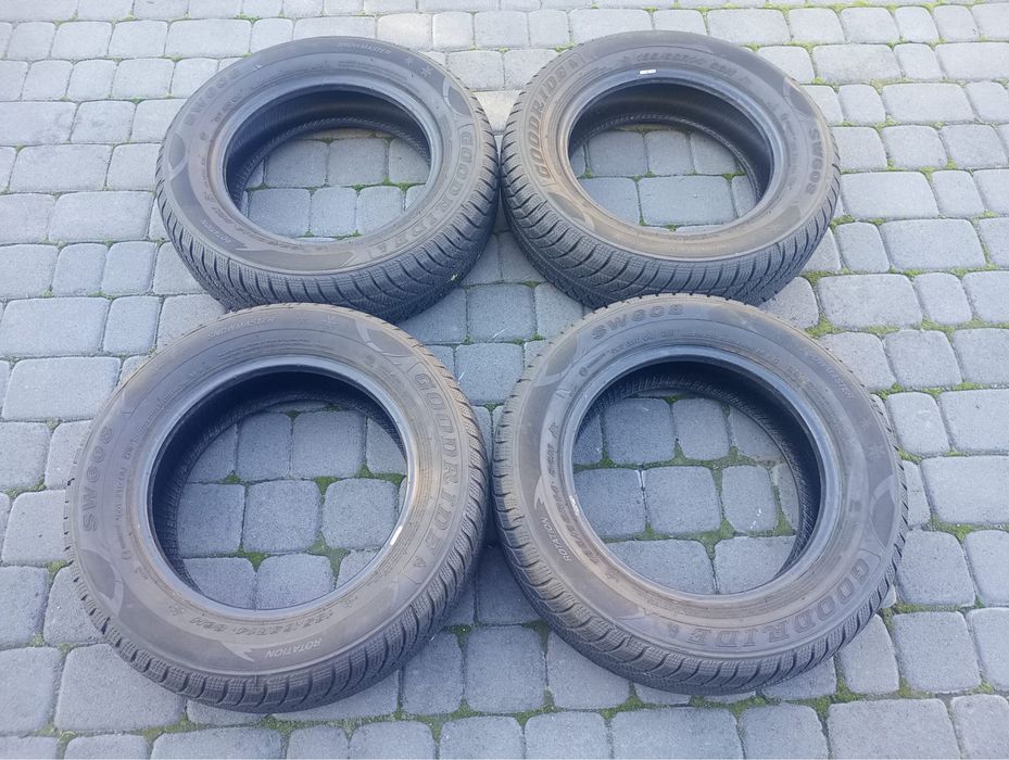 Резина Goodride 185/65R14 комплект зима